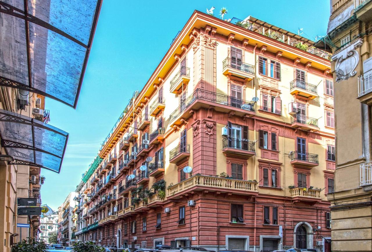 Ferdinando Arthouse Oversized Modern Apartment - By Gocce Team Naples Exterior photo